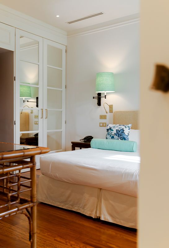 Vista Suite Queen California Park Hotel